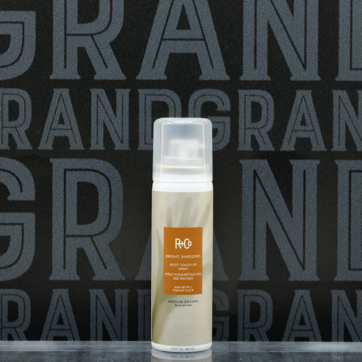 BRIGHT SHADOWS Root Spray Medium Brown